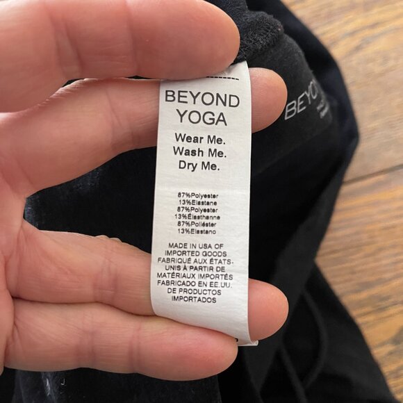 BEYOND YOGA cropped 22.5 inseam/26" waist/drawstring legging/XL (check measure - Picture 5 of 7